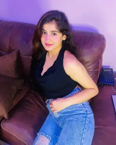 Call Girls Tral